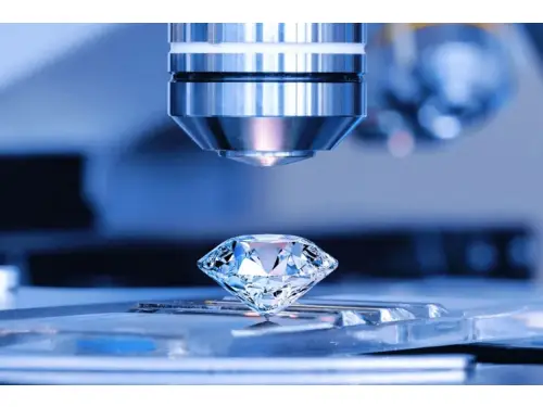 Pierścionki z syntetycznymi diamentami - Elegancja i Oszczędność Pierścionki z syntetycznymi diamentami - Elegancja i Oszczędność